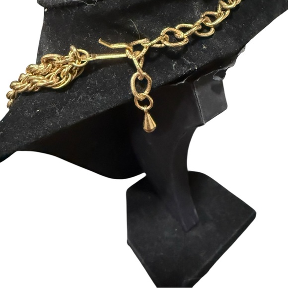 Vintage Kenneth Jay Lane for Avon Coral Statement Necklace Gold Tone Rhinestone - Picture 4 of 6